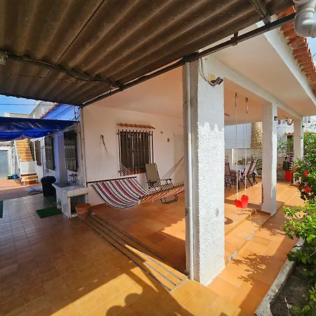 Holiday home Casa De Playa En Al Lado Del Met Y Campo De Golf Oliva